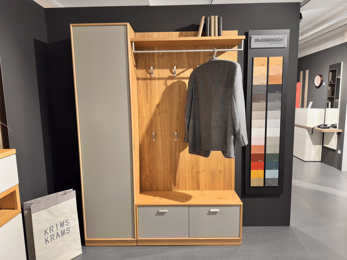 Garderobe Panama 19 von Sudbrock