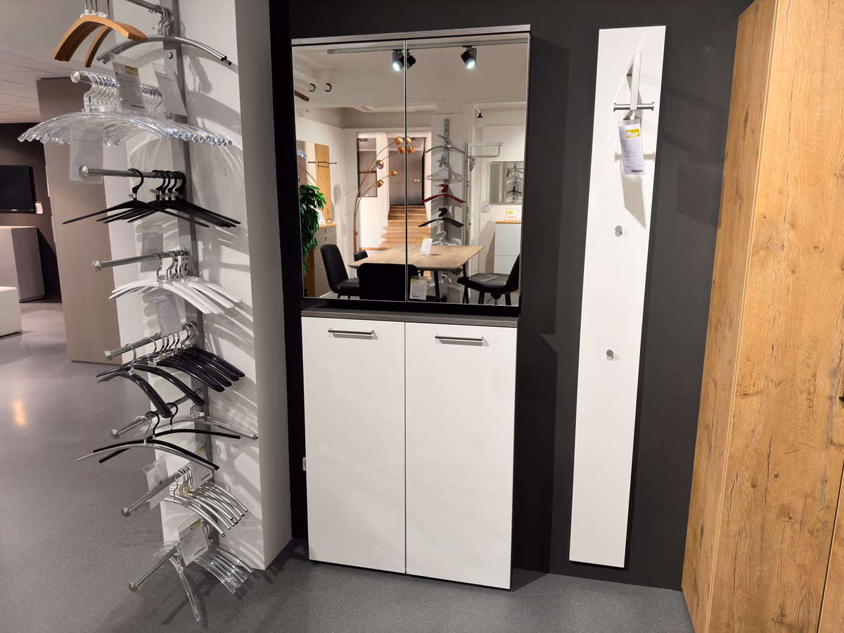 Garderobe Faro von Wittenbreder