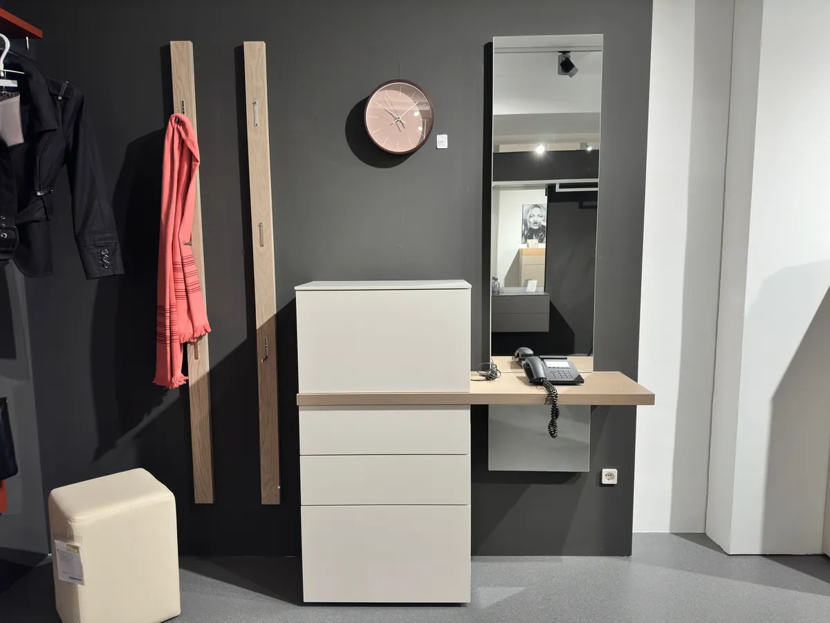 Garderobe Tando von Sudbrock 