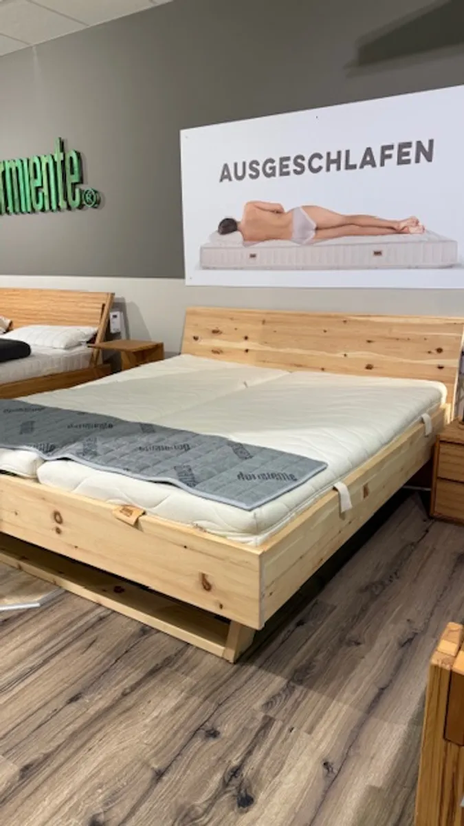 Bett von Dormiente