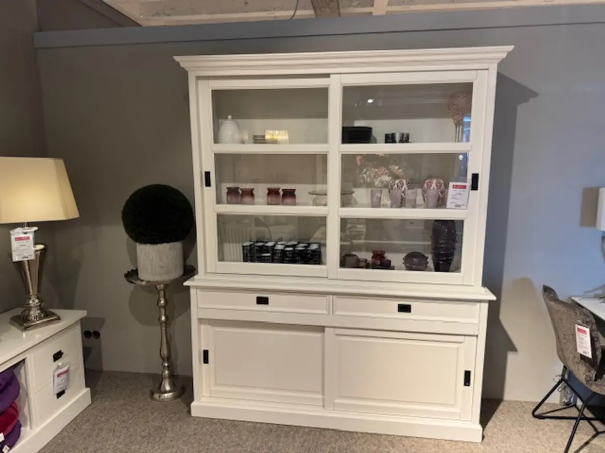 Vitrinenschrank