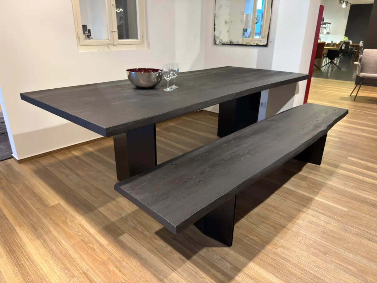 Esstisch & Bank Mammut von Form Exclusiv