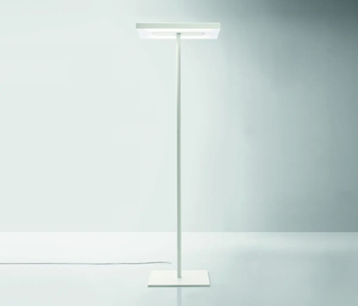 Stehleuchte "Linea" von Quadrifoglio