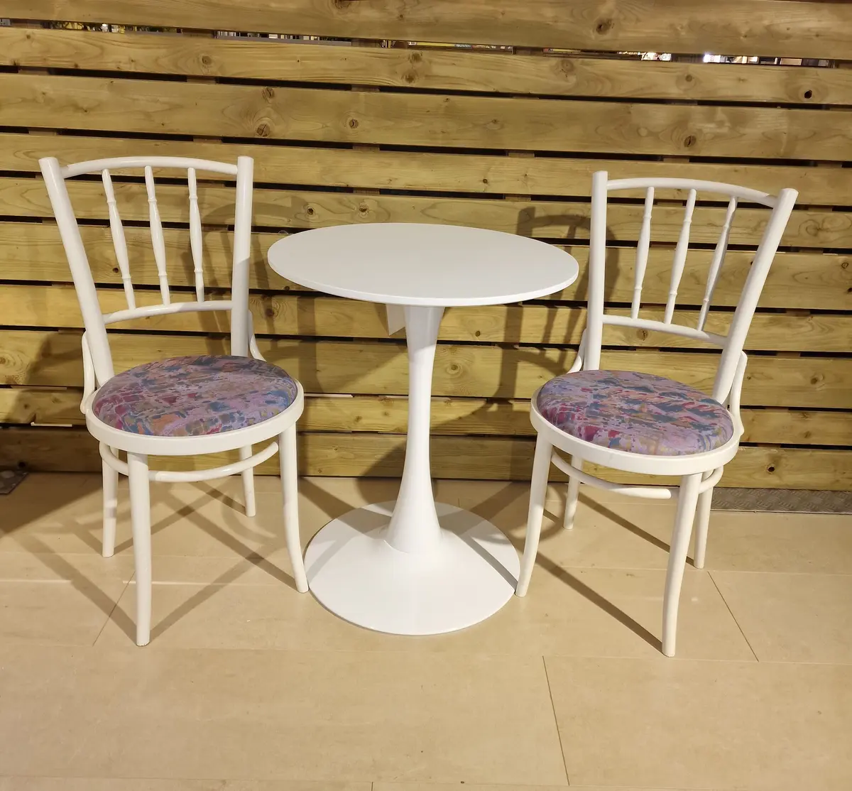 Tischgruppe Sola/Gobi