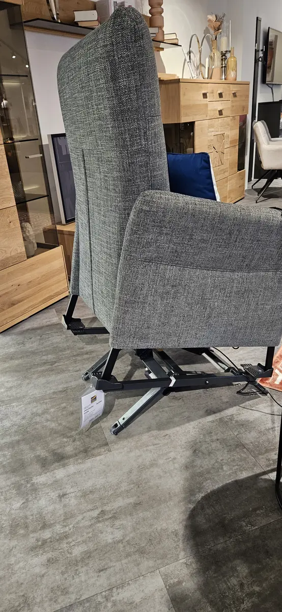 Elektrische Aufstehhilfe “LYFTY“