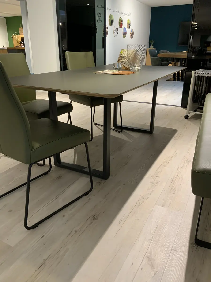 Esstisch Global 3150 mit Fenix-Tischplatte