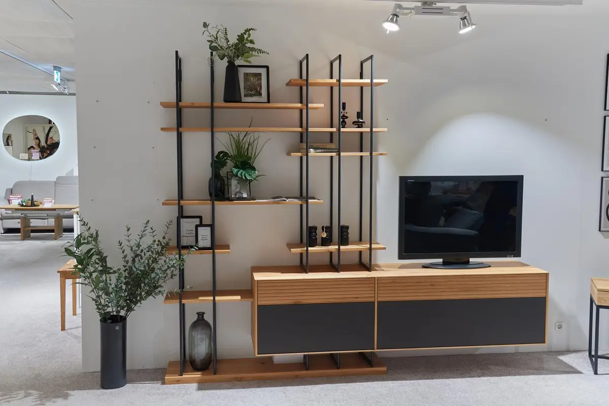 Regalwand LI02