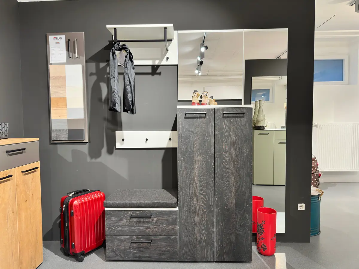 Garderobe Faro von Wittenbreder 