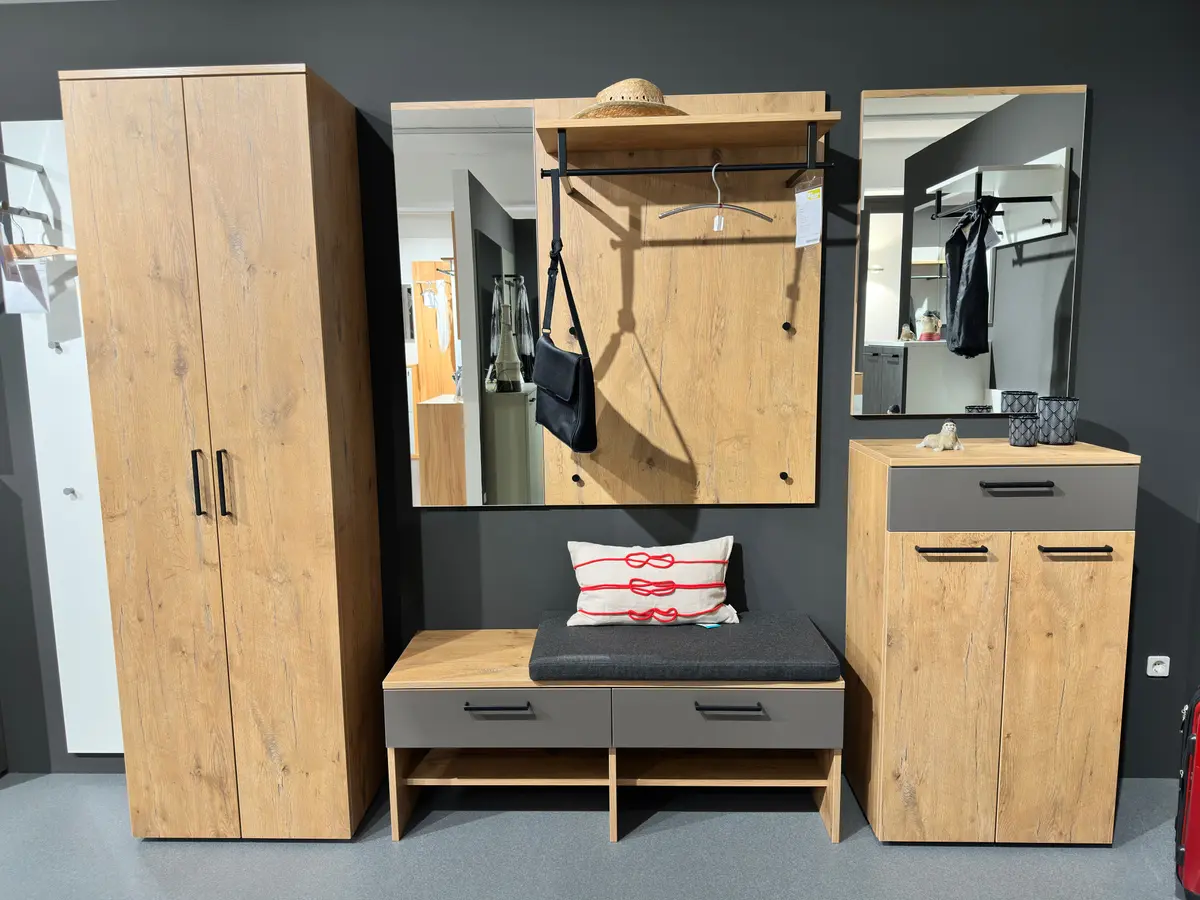 Garderobe Faro von Wittenbreder 