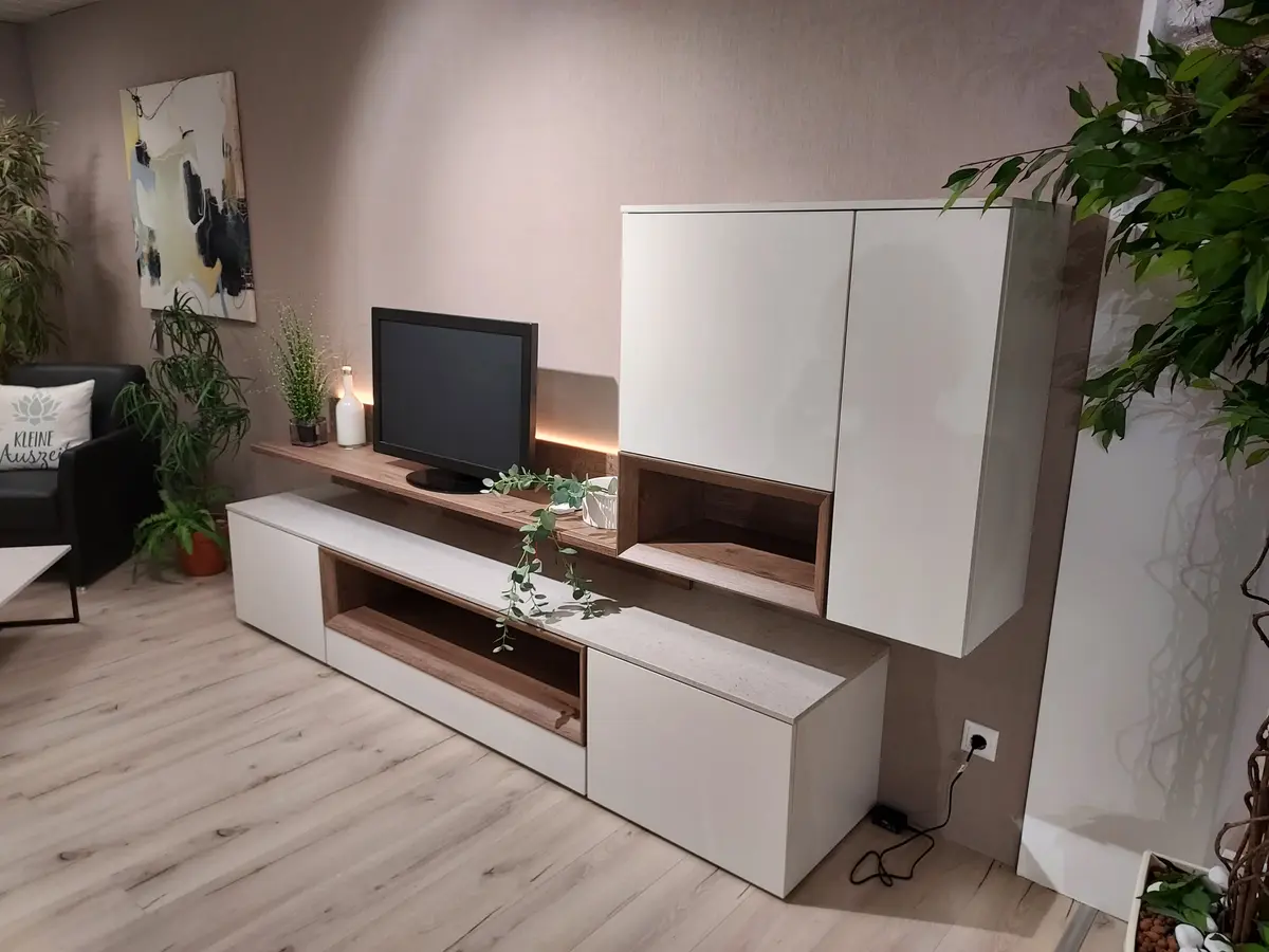 Wohnwand Nobilia Easytouch