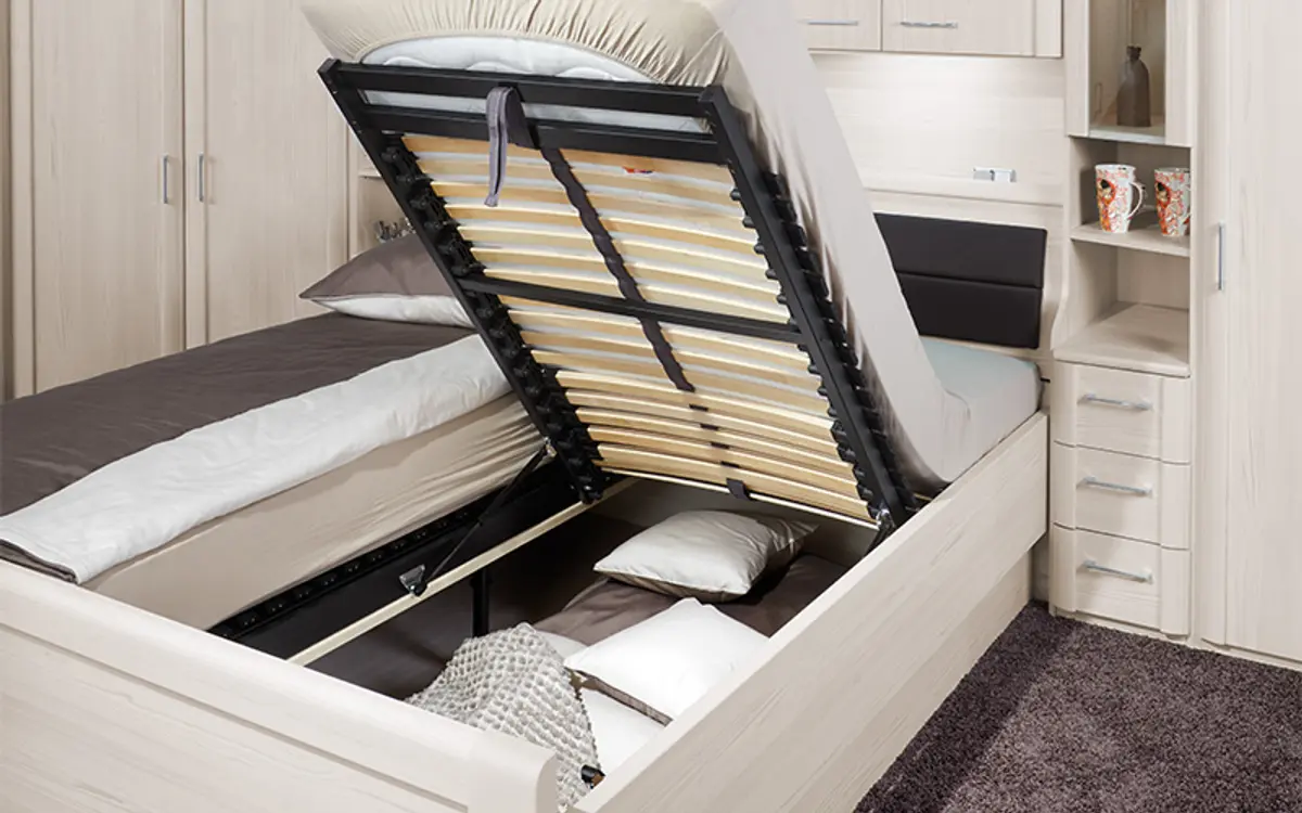 Lattenrost mit Springauf-Beschlag