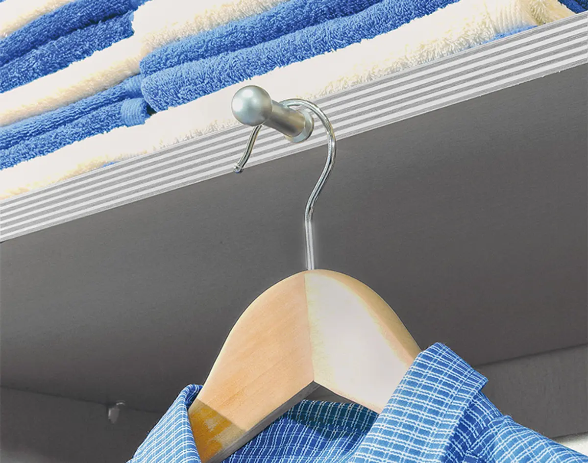 Kleiderhaken für Fachböden