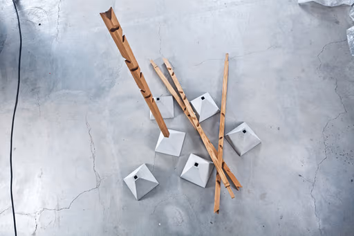 Kleiderständer "TEE" von Ton