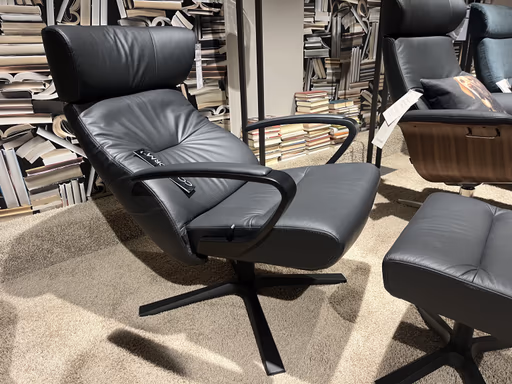 Relaxsessel STYLE mit Hocker