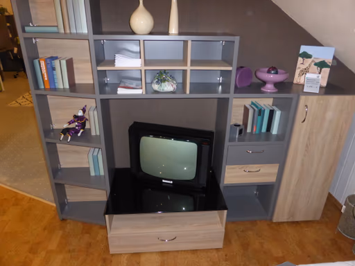 Anbauwand "Junges Wohnen"