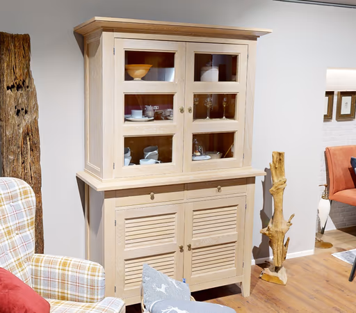 Buffet Massivholz weiß lasiert - ehemaliges Ausstellungsstück in Bäumenheim