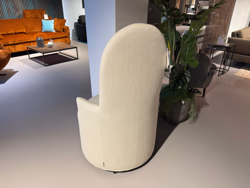 Sessel & Hocker amandine von brühl 