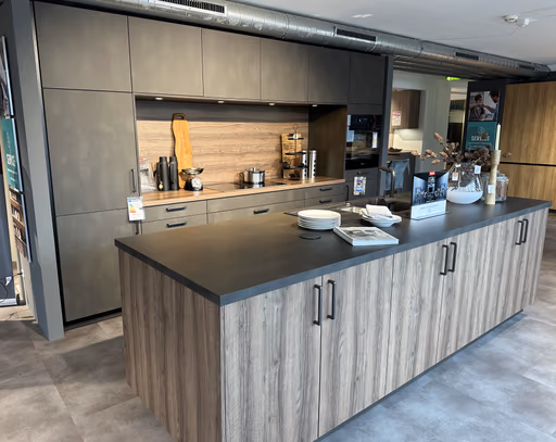 Einbauküche TAR + AVO