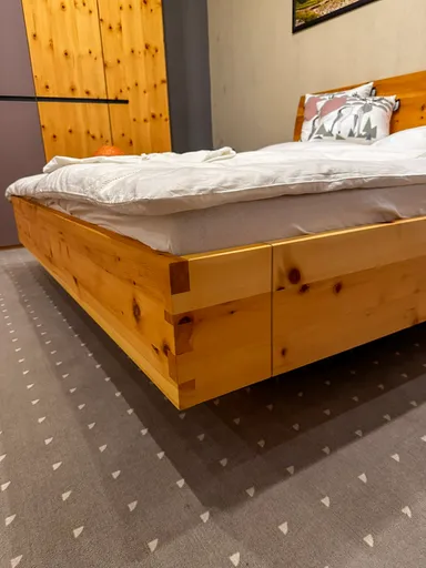 Schlafzimmer Zirbe