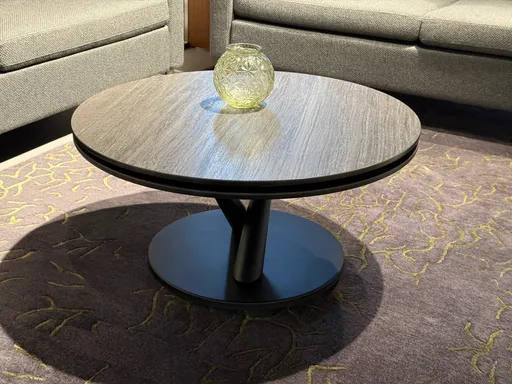 Couchtisch Spessa von Contur 