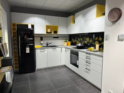 Einbauküche UMA Uni Matt von Contur 