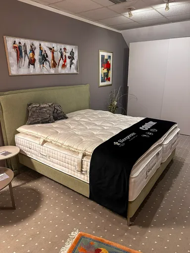 Königliches Boxspringbett