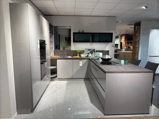 Einbauküche Concept 130 HSP74.700 von Häcker 
