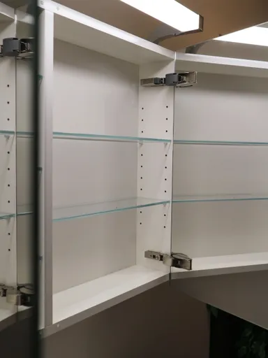 Badmöbel aus eigener Schreinerei