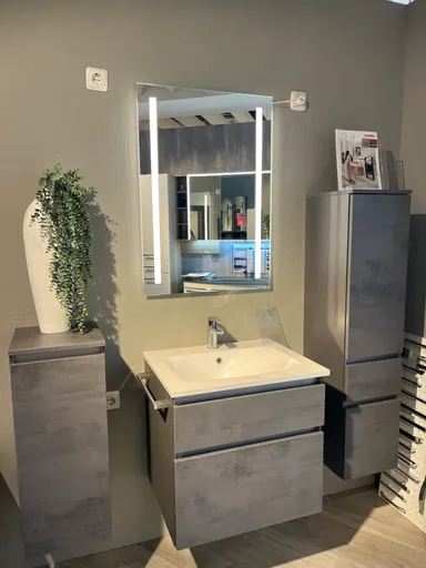 Badezimmer "RIVA BETON"