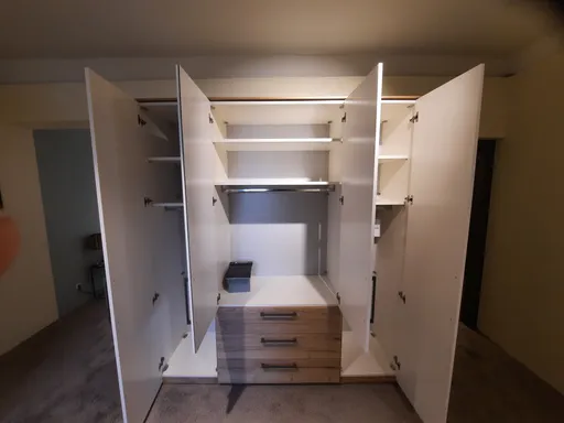 Kleiderschrank AIRLINE