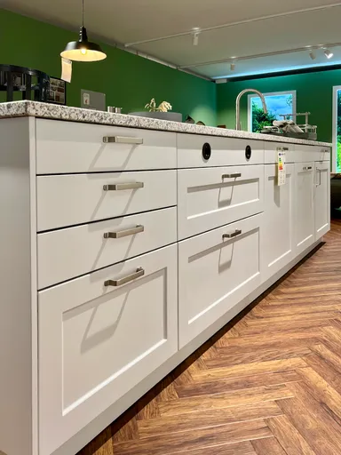 Moderne Landhausküche mit vielen Finessen