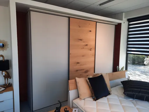 Schwebetürenschrank AIRLINE