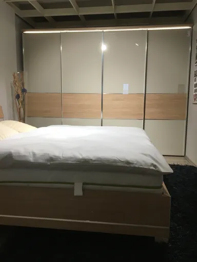 Schlafzimmer EM Armadio