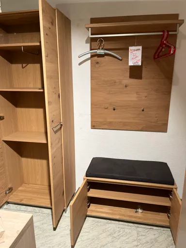 Garderobe - VEDO