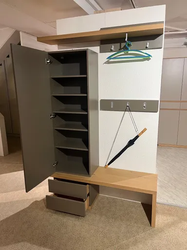 Garderobe CADE