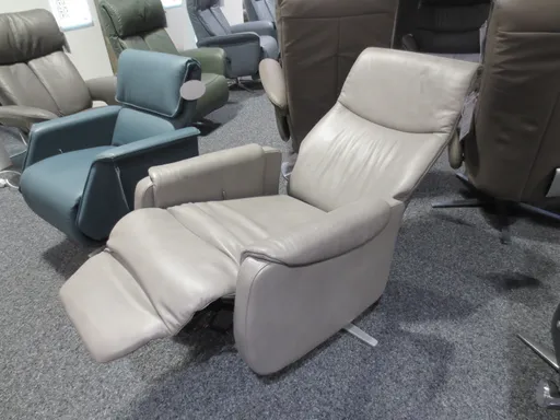 JETZT ZUM HALBEN PREIS