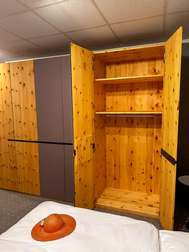 Schlafzimmer Zirbe
