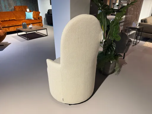 Sessel & Hocker amandine von brühl 