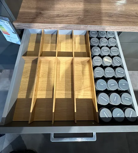 Einbauküche TAR + AVO