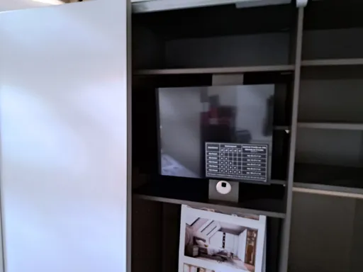 Schwebetürenschrank SCH218