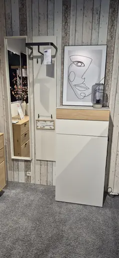 Garderobe Contur Aversa