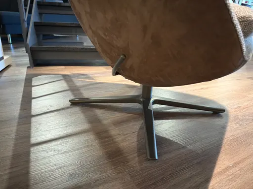 Sessel mit Hocker Caruzzo von Leolux 