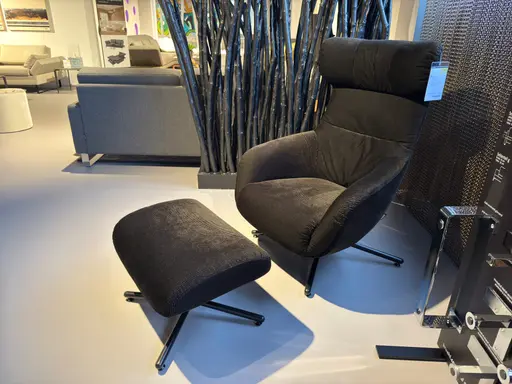  Sessel & Hocker Victor von Brühl 