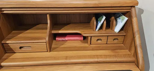 Sekretär von Dyrlund