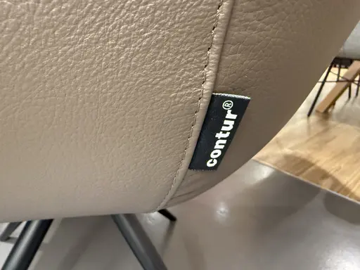 Stuhl mit Armlehnen MIS von Contur  