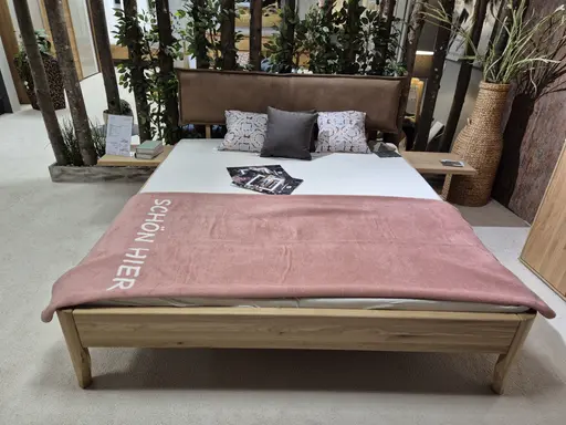 Doppelbett Wildeiche