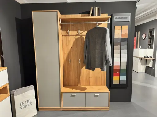 Garderobe Panama 19 von Sudbrock