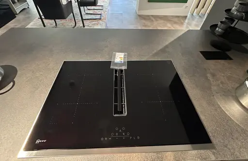 Einbauküche SGM Polymerglas Titanio + FMA Onyxschwarz matt