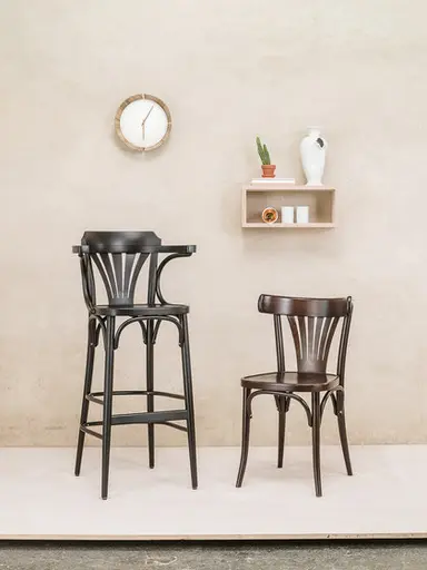 Barhocker "56" von Ton