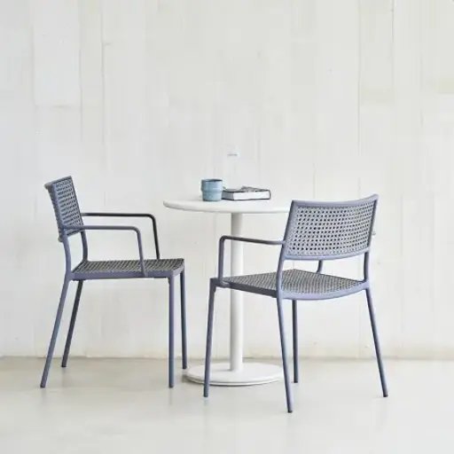 Cane-line LESS Armlehnstuhl, stapelbar